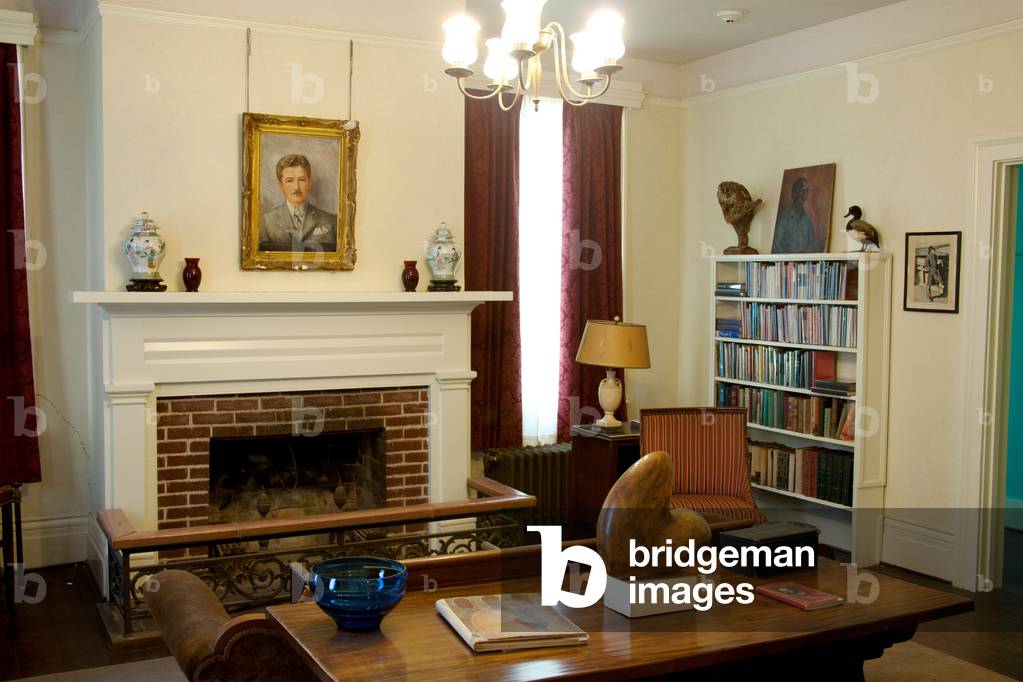Interior of Rowan Oak home of William Faulkner in Oxford Mississippi (photo)