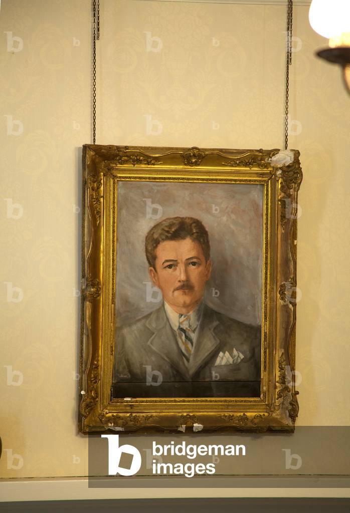 Portrait of William Faulkner in his home Rowan Oak  in Oxford Mississippi  (photo)