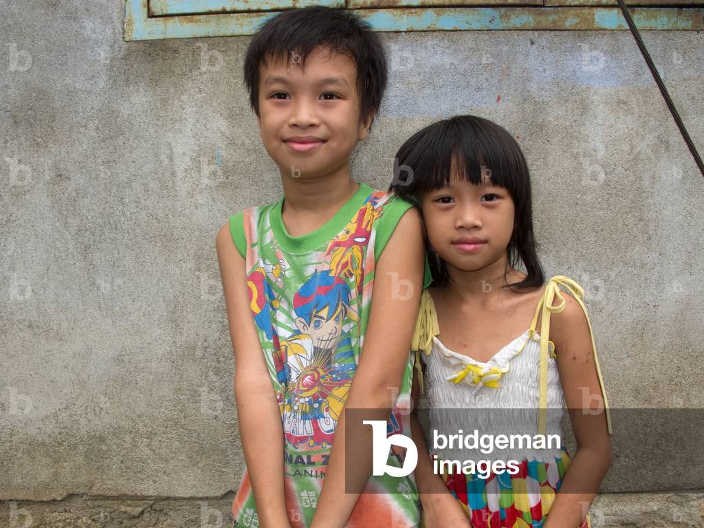Children near Nha Trang, Vietnam (photo)
