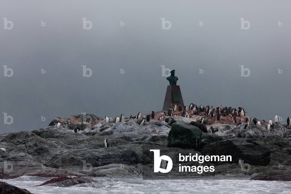 Elephant Island, with memorial at Point Wild to Captain Luis Pardo Villalón of the Chilean ship the Yelcho (photo)