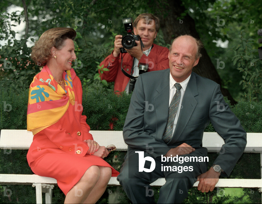 Oslo 19930816: The Norwegian royal couple, King Harald and Queen Sonja, photographed …, 1993 (photo)