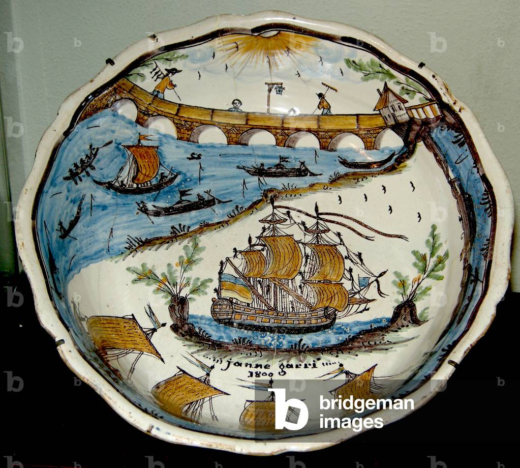 Salad bowl depicting shipping on the Loire, Nevers, 1800 (ceramic)