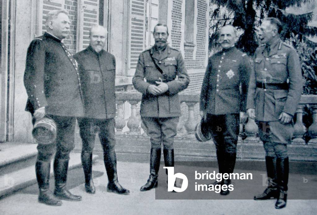 Meeting of Allied war commanders and statesmen at the time of the offensive on the Somme, 1916 (b/w photo)