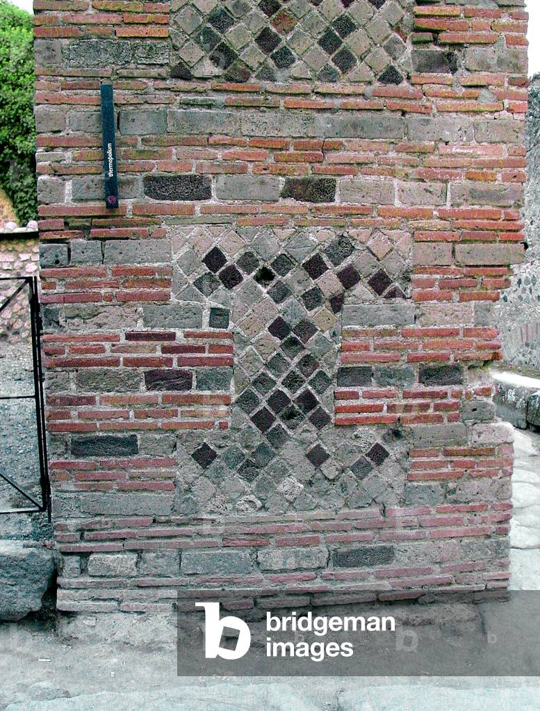Detail of a wall (photo)