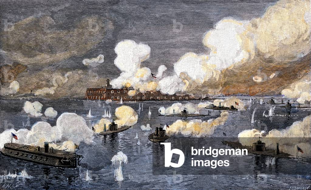 The Union fleet bombed Fort Sumter to take Charleston Harbour from the Confederate Armee, 1863. Colourful engraving of the 19th century.