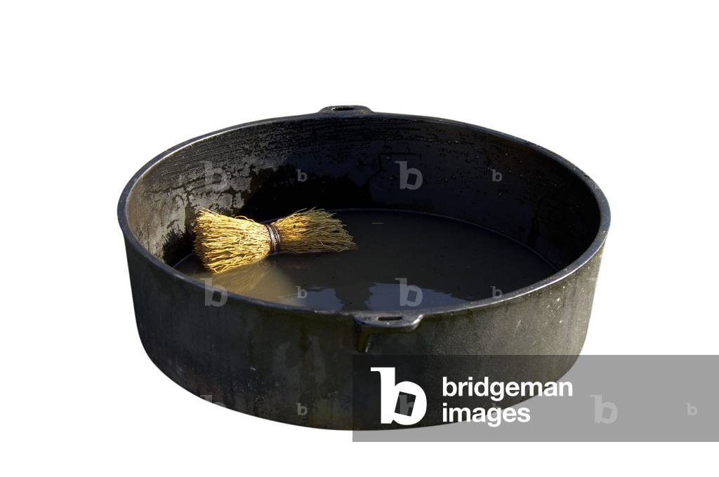 Basin and retreating buffer belonging to the continental army, Camp Yorktown battlefield, Virginia, USA, 18th century