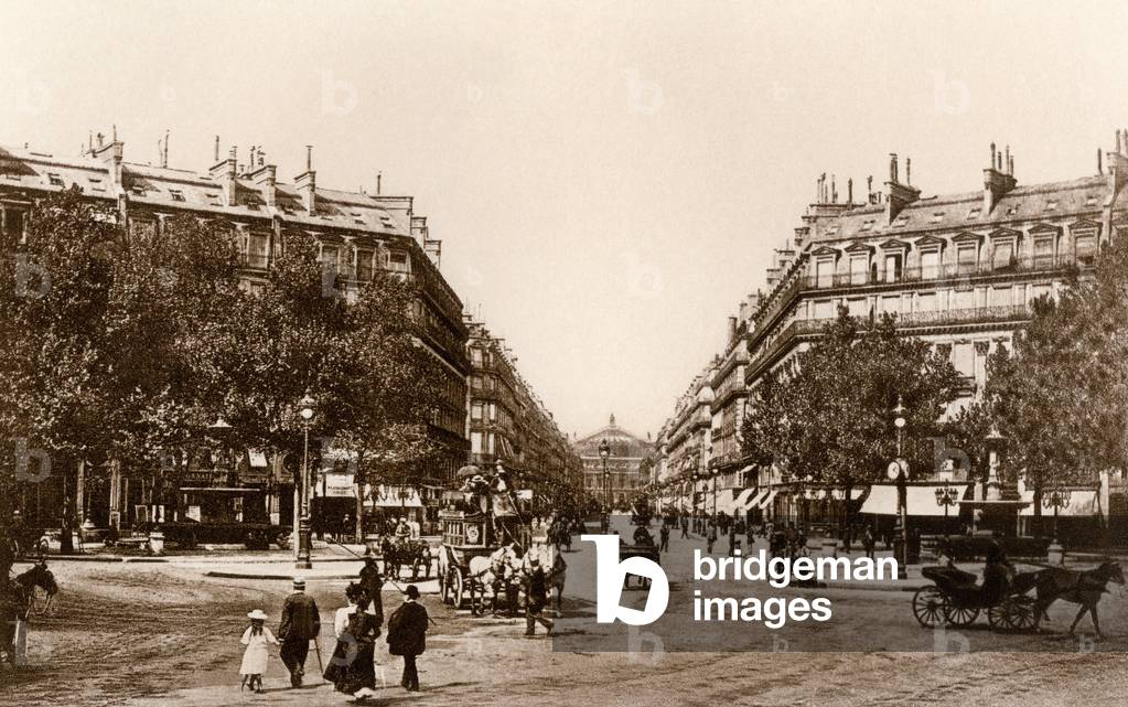 Vue de l'avenue de l'Opera, Paris, France, around 1900 - Photogravure debut 20eme century - Avenue de L'Opera, Paris, circa 1900 - Photogravure reproduction of a photograph