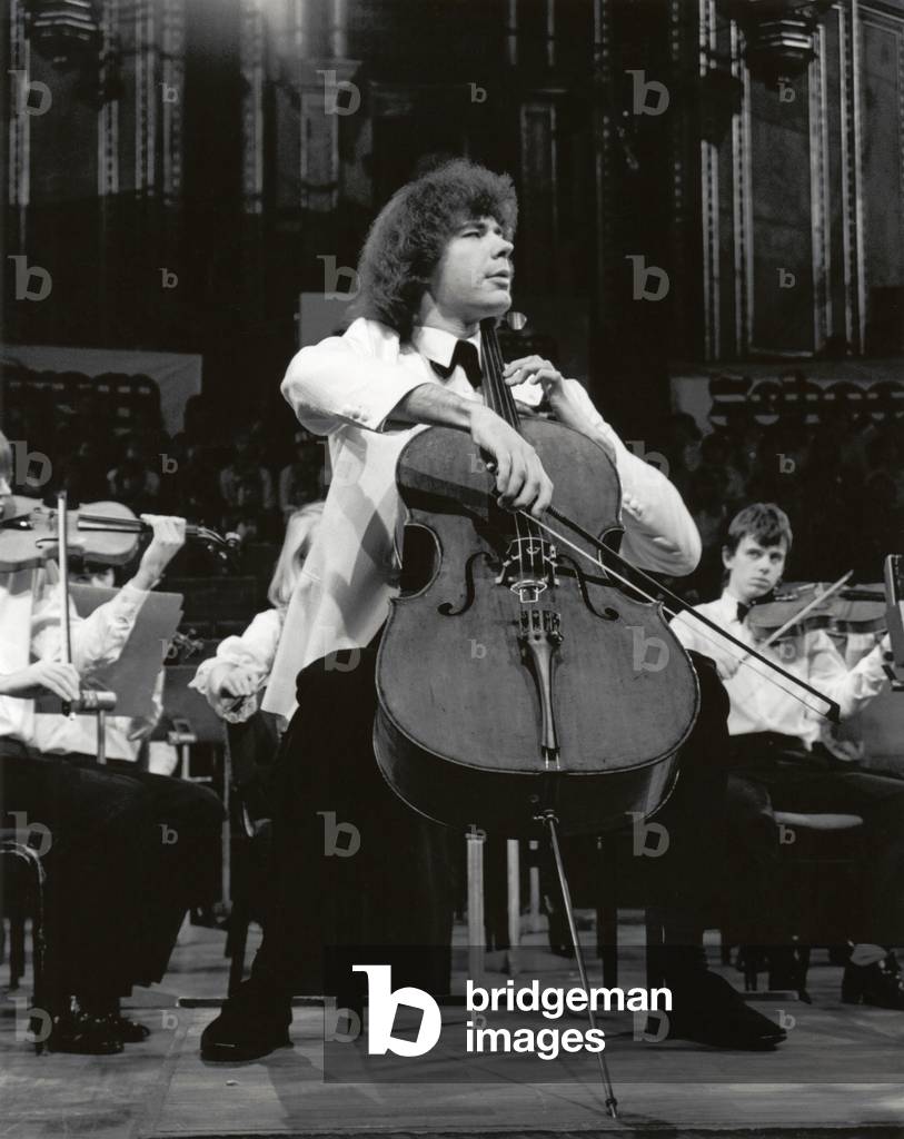 Julian LLOYD-WEBBER playing the