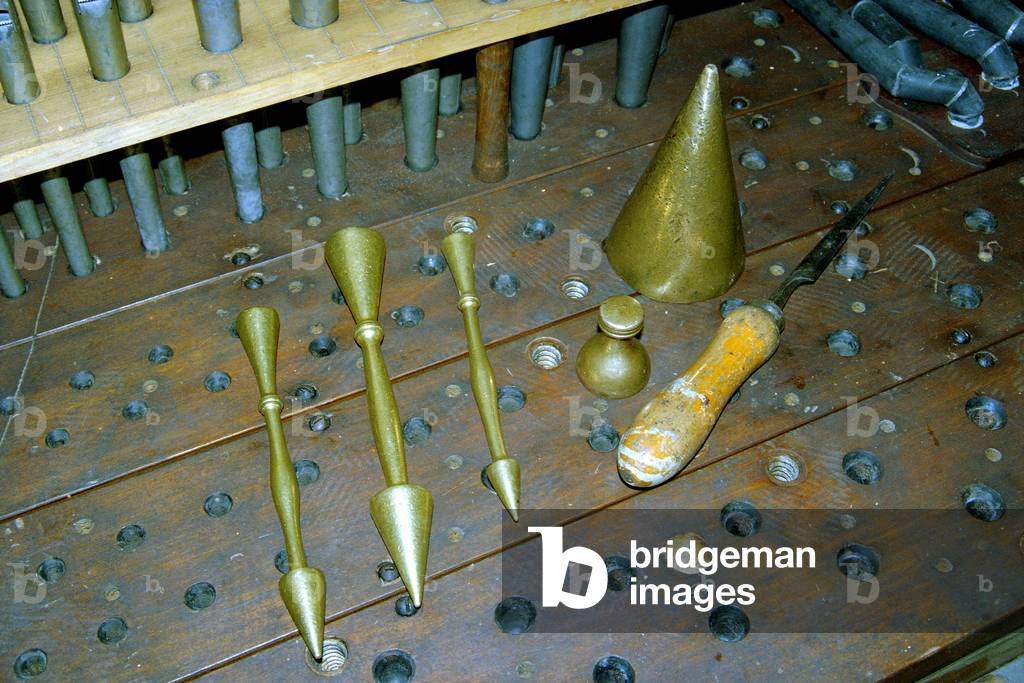 Tools for restoring and tuning a pipe organ -