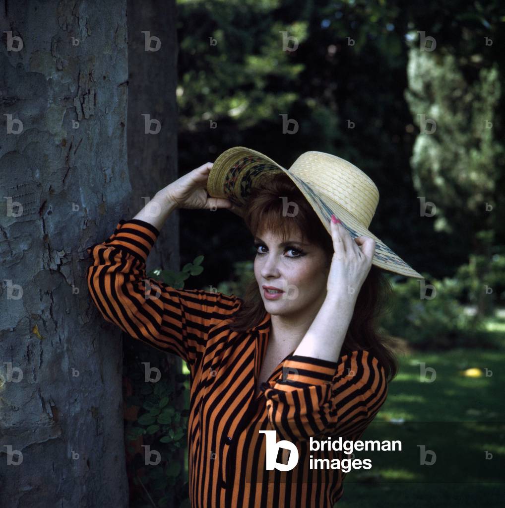 Gina Lollobrigida in the garden of her mansion on Appian way, Rome, 1967 (photo)
