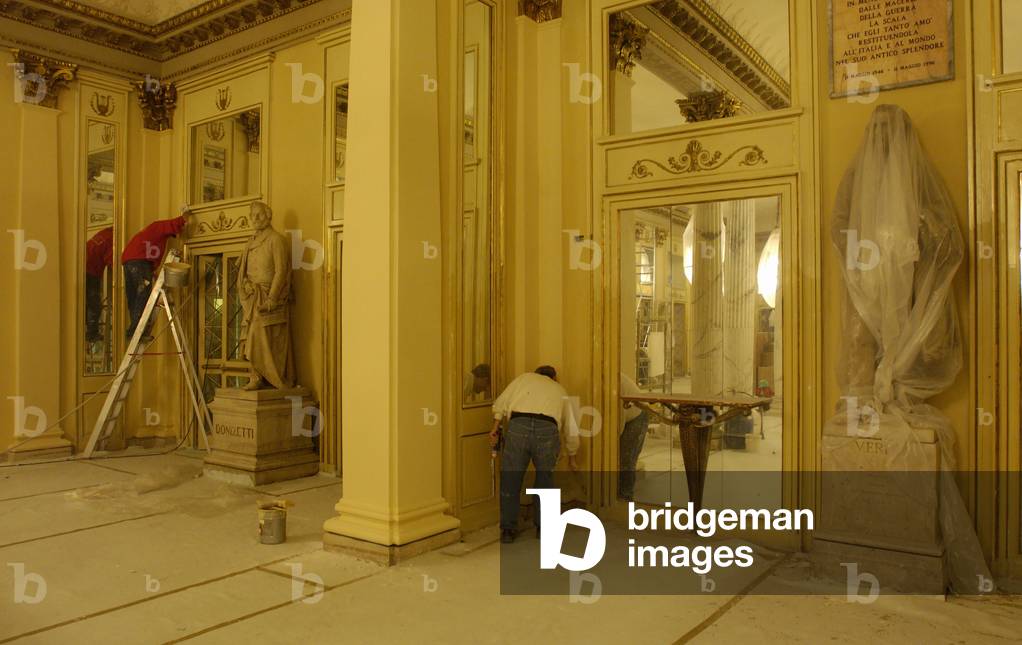 Restoration of the Teatro Alla Scala, Milan 06 /11/2004 (photo)