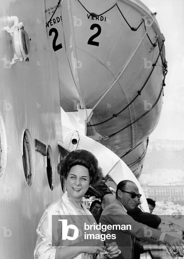 Renata Tebaldi on board the ship 