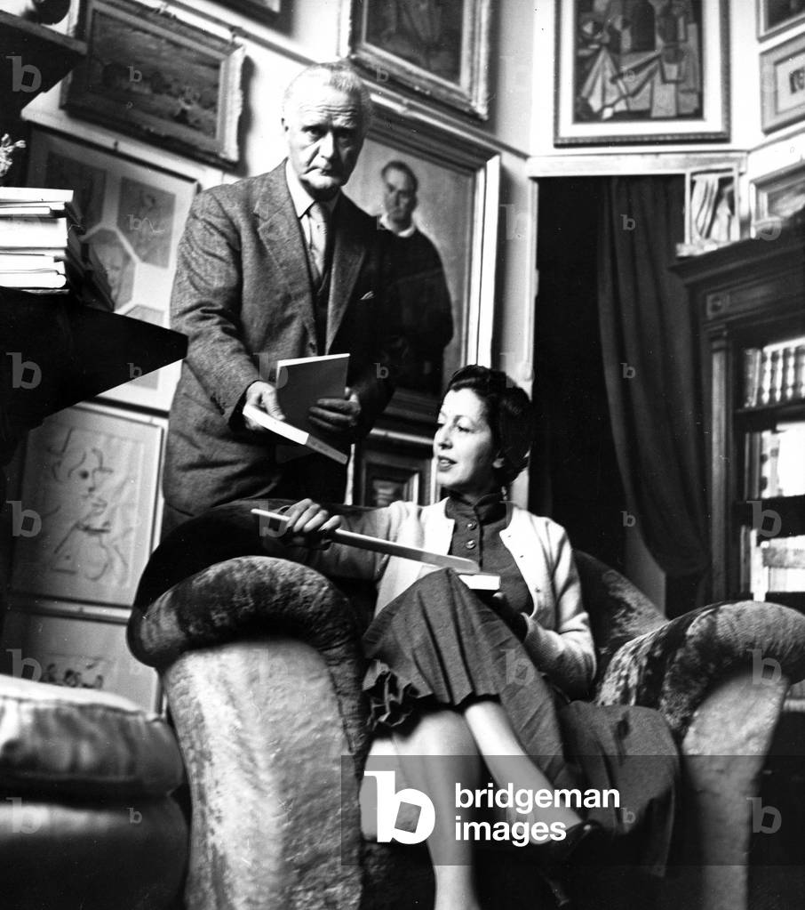 Leonida Repaci with his wife in their flat, Via del Babuino, Rome, 1957 (b/w photo)