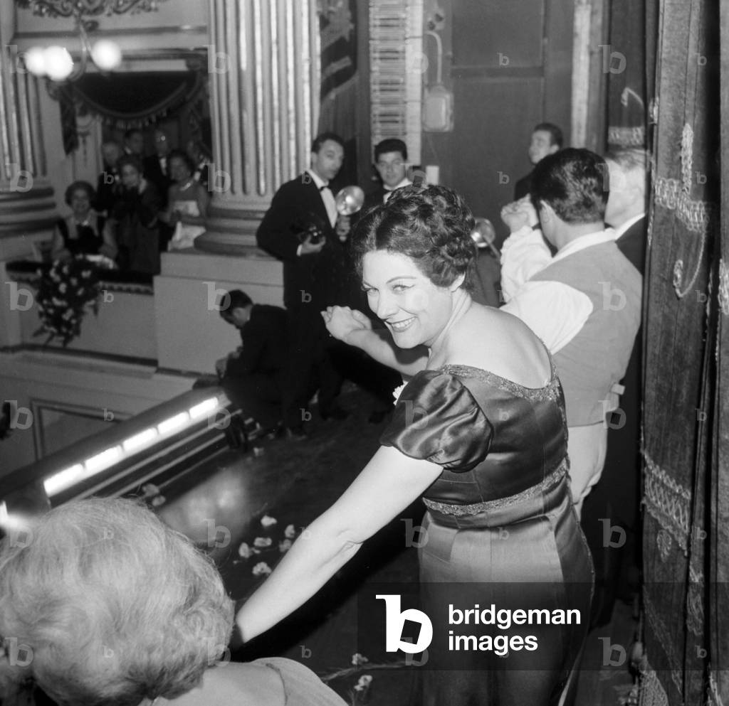 Renata Tebaldi at la Scala, Milan, 1959 (b/w photo)