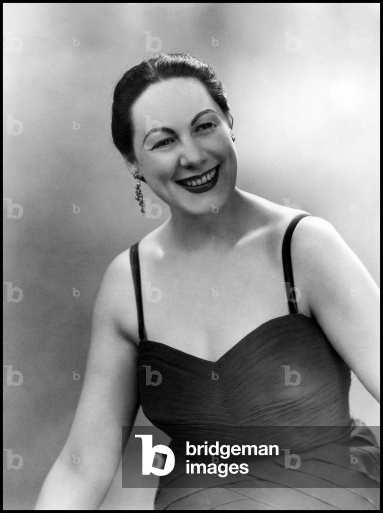 Renata Tebaldi, 1957 (b/w photo)