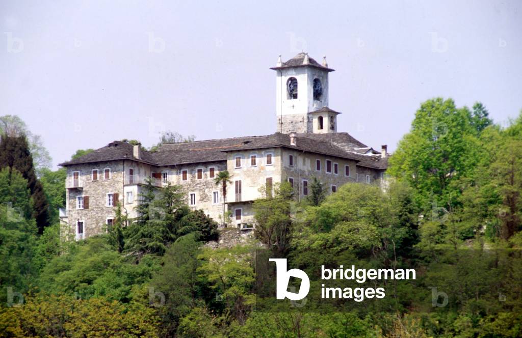 Lake Orta (Lac Cusio) (NO). Ile de San Giulio (Saint Jules (Saint-Jules) - Sacromonte. Photo Pasi