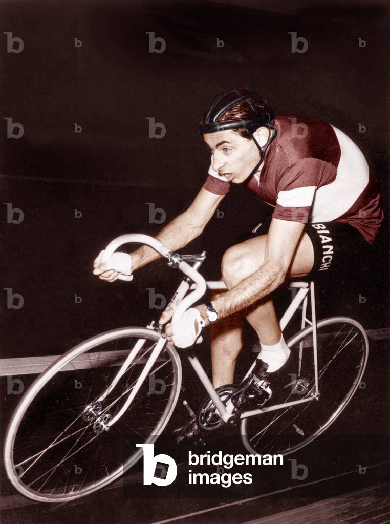 Fausto Coppi at Vigorelli Velodrome, Milan, 1955 (photo)
