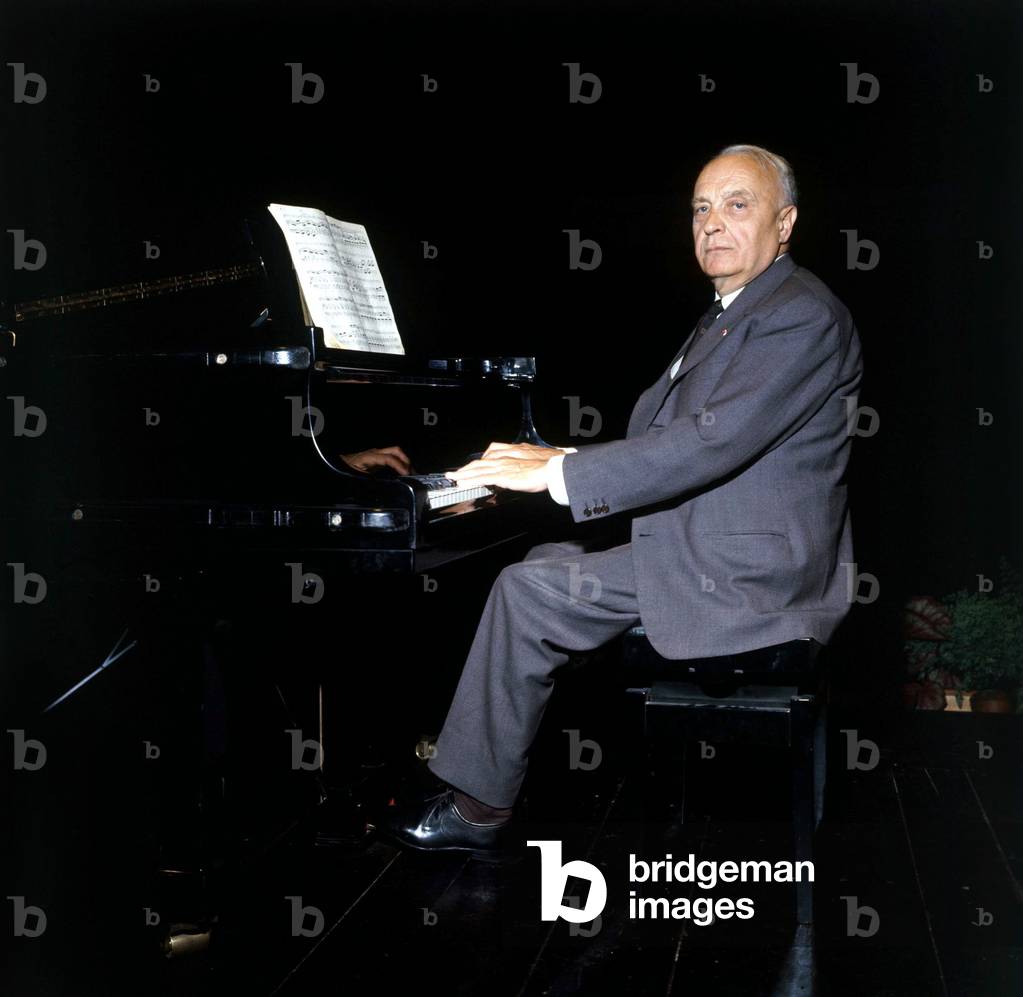 Robert Marcel CASADESUS ( Paris 1899 - 1972 ). Pianiste et compositeur francais. 