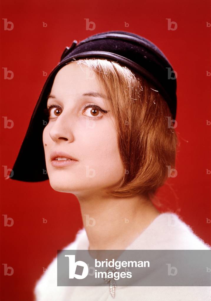 Mina Mazzini wearing a cap, 1960s (photo)
