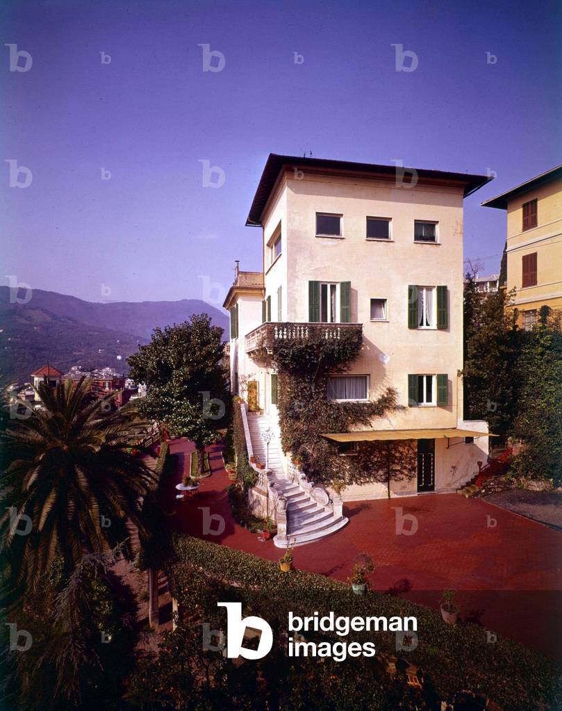 A seaside villa, Santa Margherita Ligure, Italy (photo)