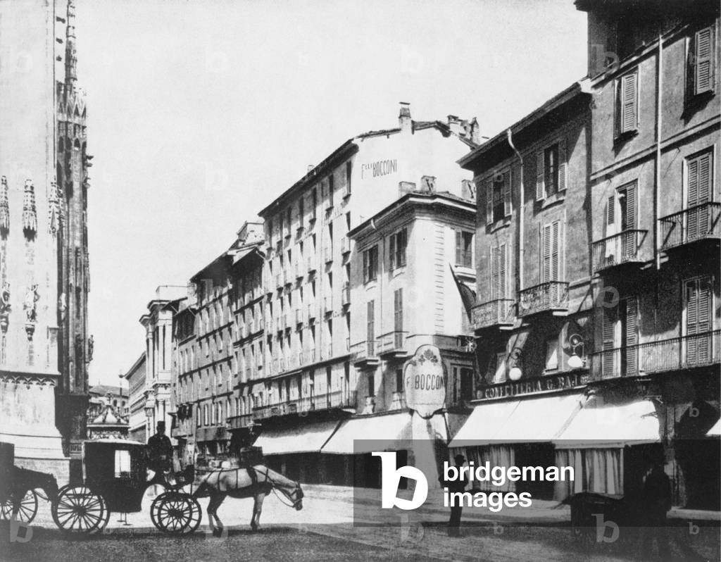 The Baj bakery near the Bocconi brothers' bazaar, Milan, 1910 (b/w photo)