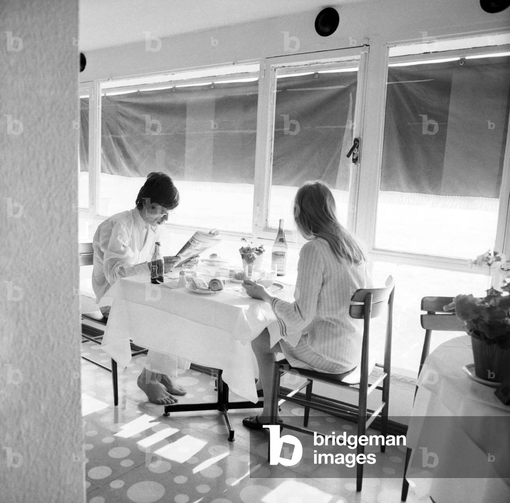 Mick Jagger and Marianne Faithfull, Sanremo, 1967 (b/w photo)