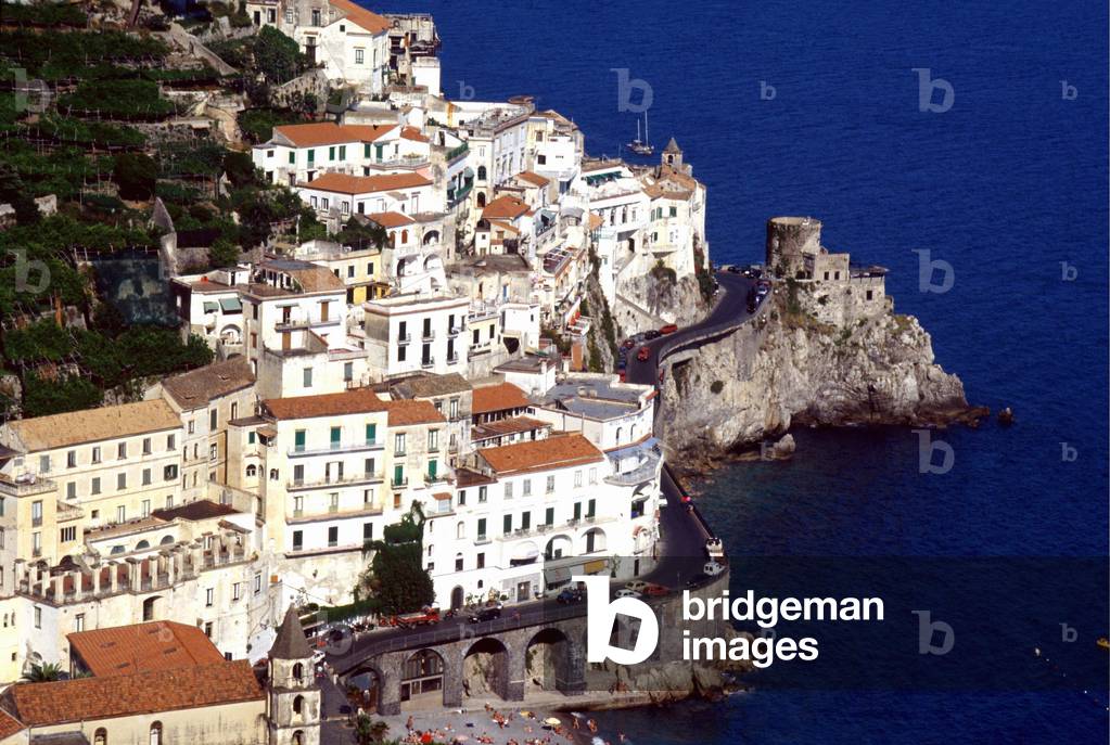 07/1996:vue panoromique d'Amalfi depuis la Torre dello Zirro. Photo Sasso.