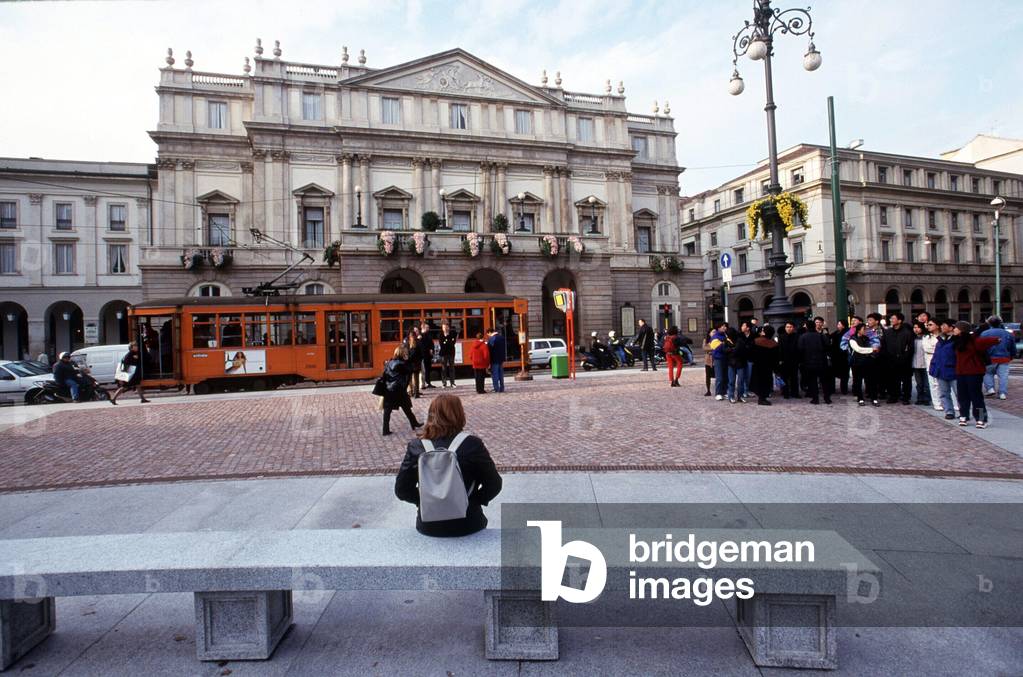 Milan 11/2000. La Piazza della Scala