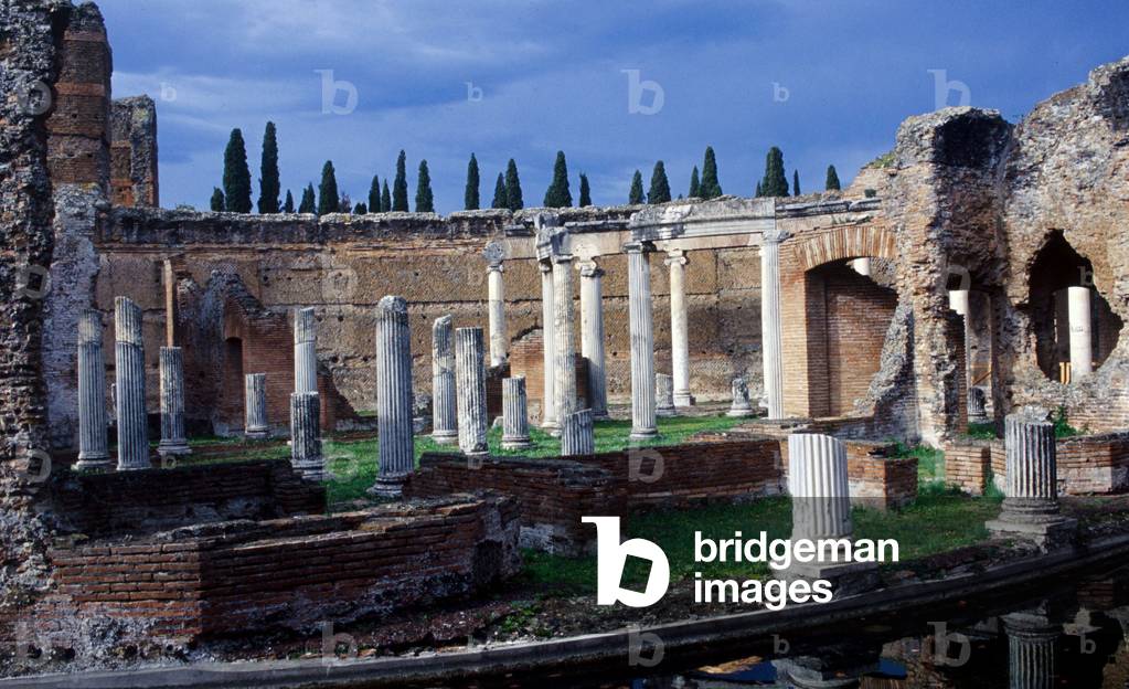 Le theatre maritime de la Villa Adriana (Hadrien) à Tivoli, (Rome) 2003. ©Di Catrano/Farabola/Leemage