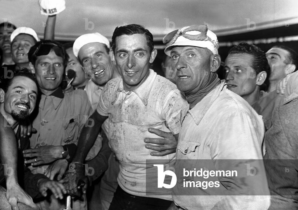 Fausto Coppi and Giovanni Tragella at the Vigorelli velodrome, Milan, 1947 (b/w photo)