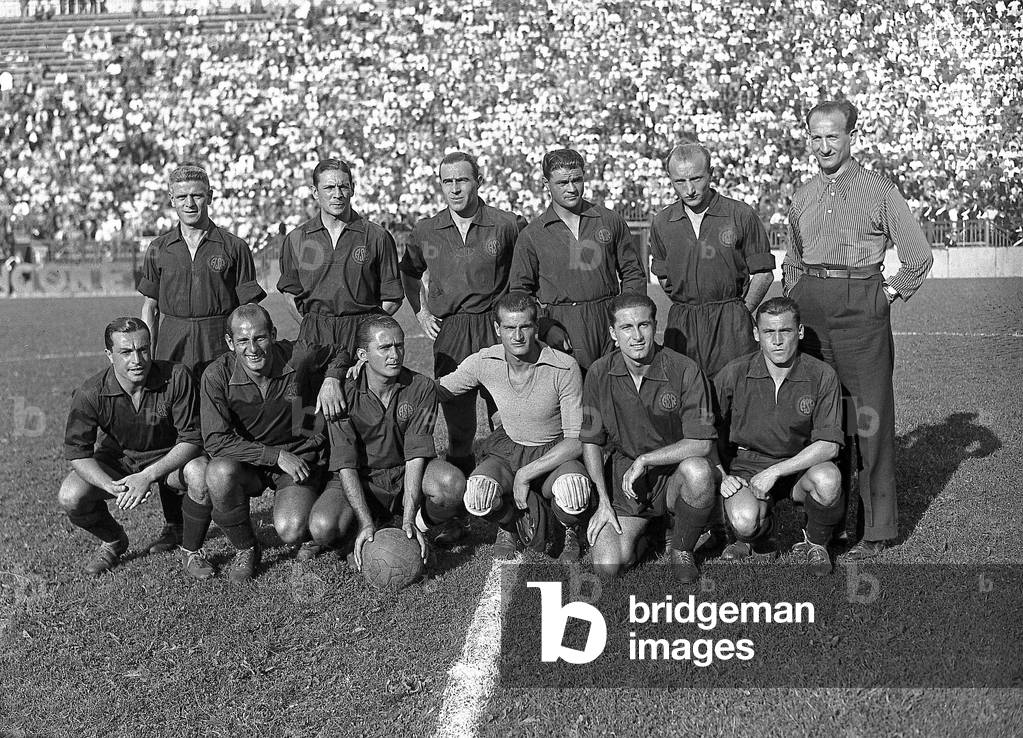 Football Match: Italy vs. Yugoslavia, 1935 (b/w photo)
