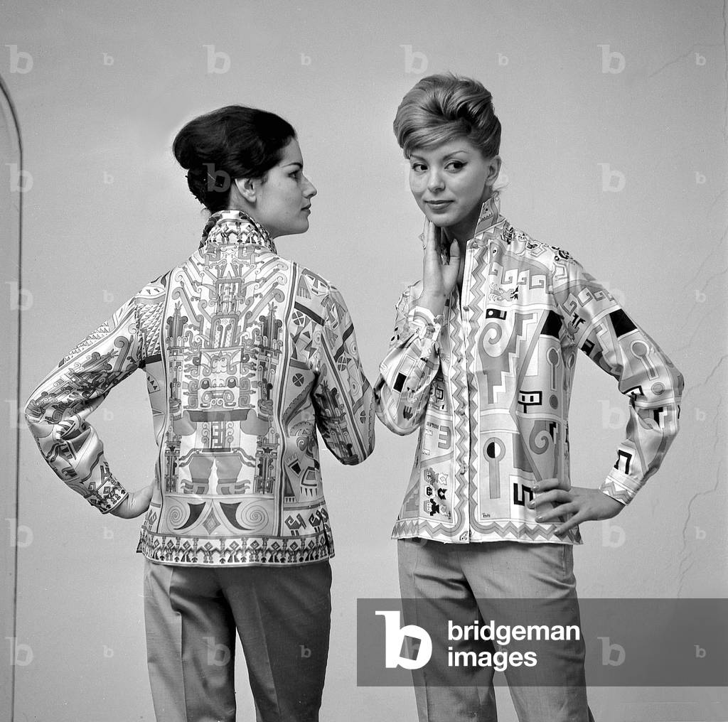 Models wearing Pucci, 1960 (b/w photo)