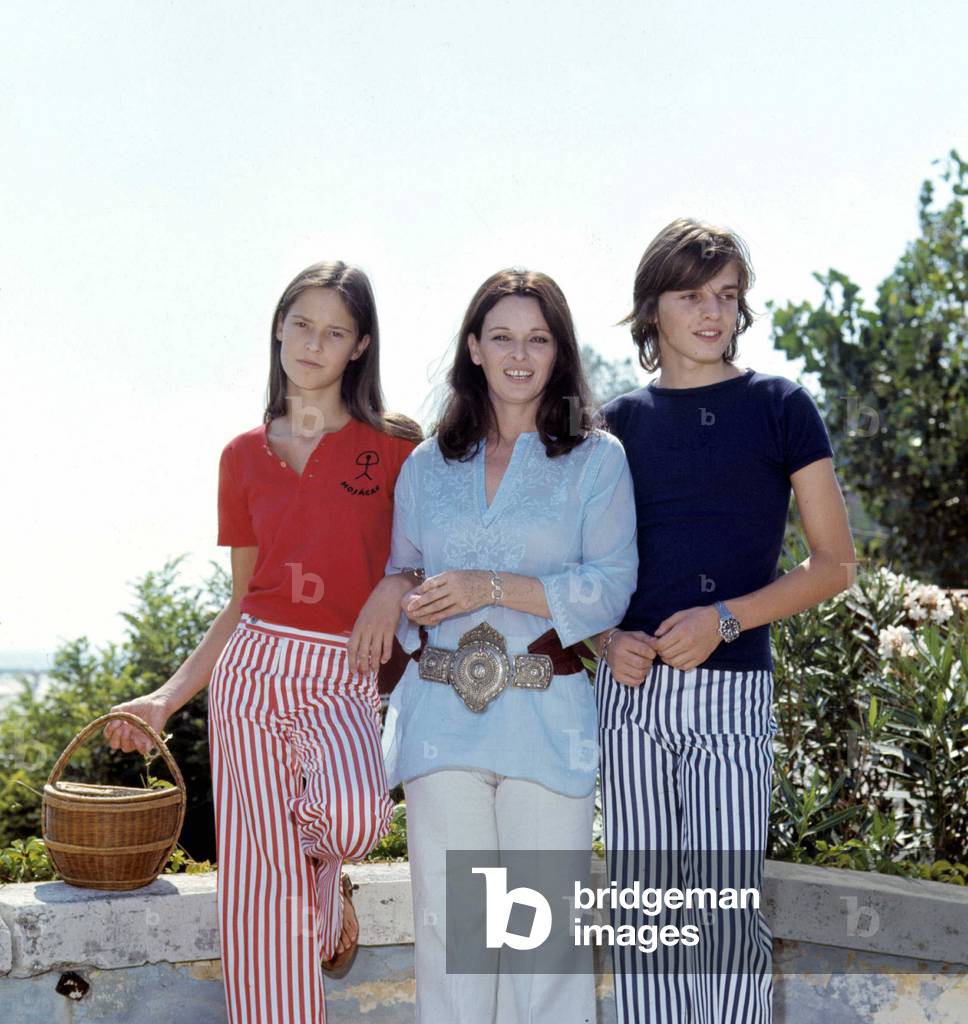 Lucia Bose with her children Paola and Miguel at the Venice Film Festival, 1970s (photo)
