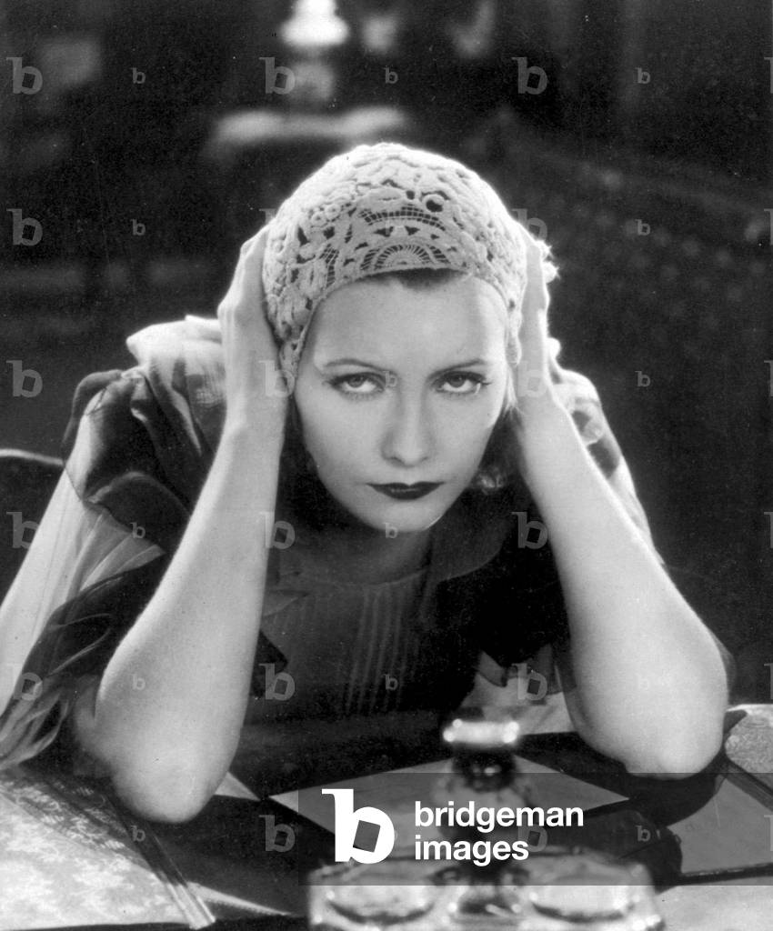 “Love” by Edmound Goulding, 1927 (film still)