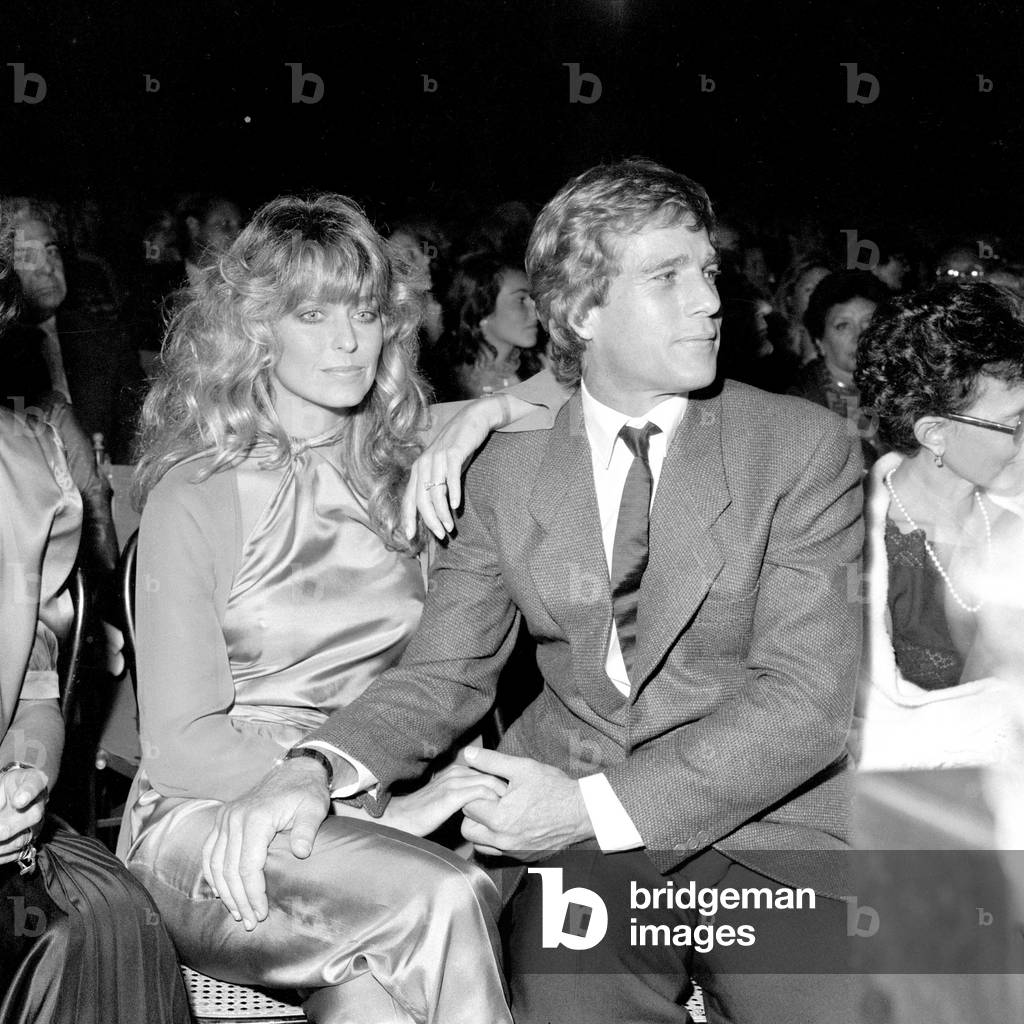 Farah Fawcett with her husband Ryan O'Neal, Venice, 1980 (b/w photo)