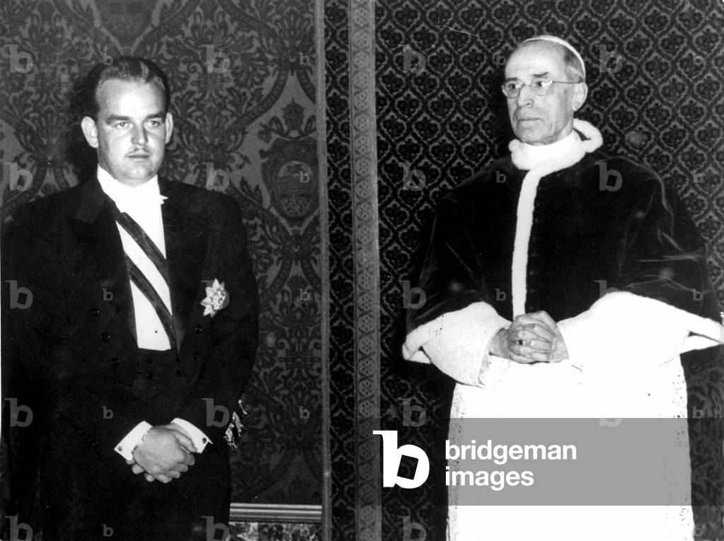 Cite du Vatican, Octobre 1950. Le prince Rainier III (Ranieri) de Monaco en audience avec le Pape Pie XII. photo Felici 