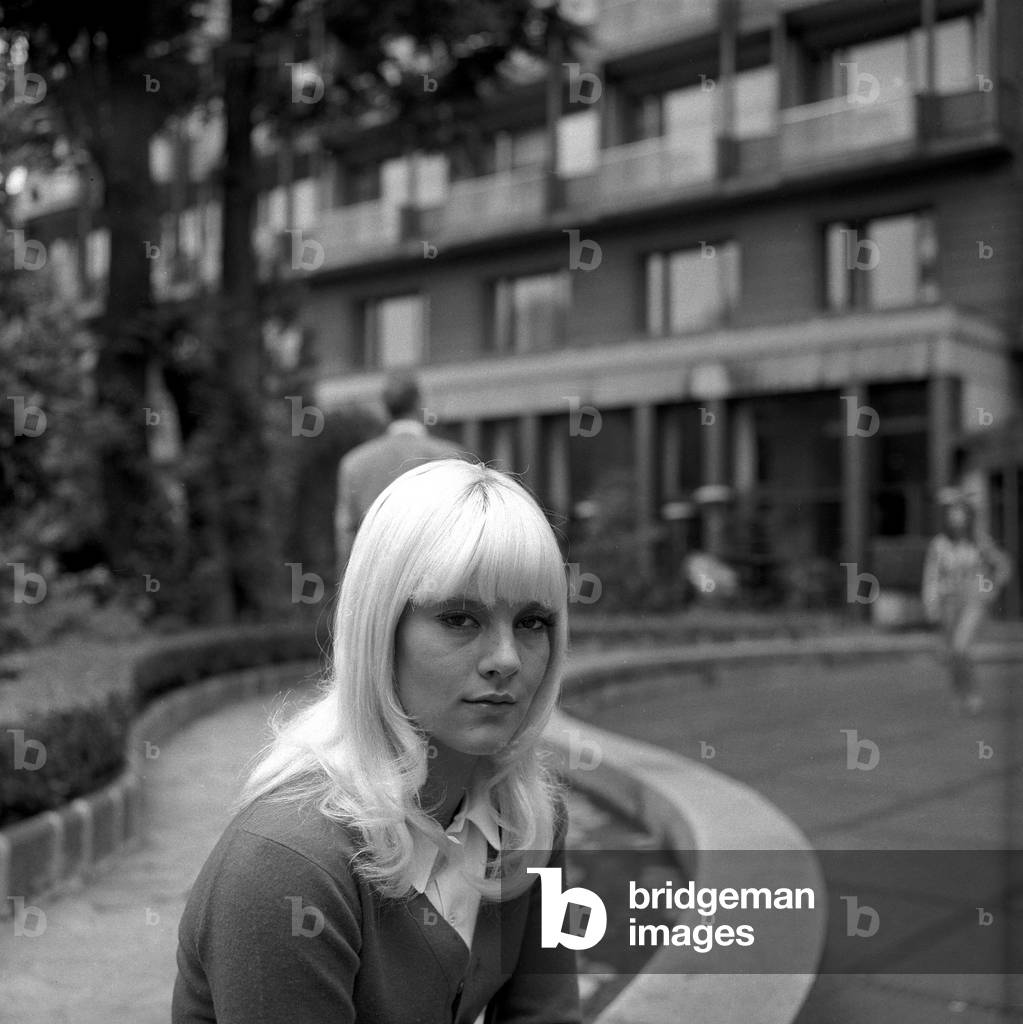 Portrait de la chanteuse francaise Sylvie Vartan le 07/07/1967 à Milan.