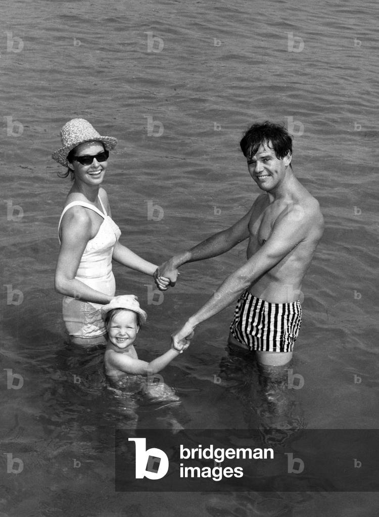 Nadja Tiller, Walter Giller and their daughter