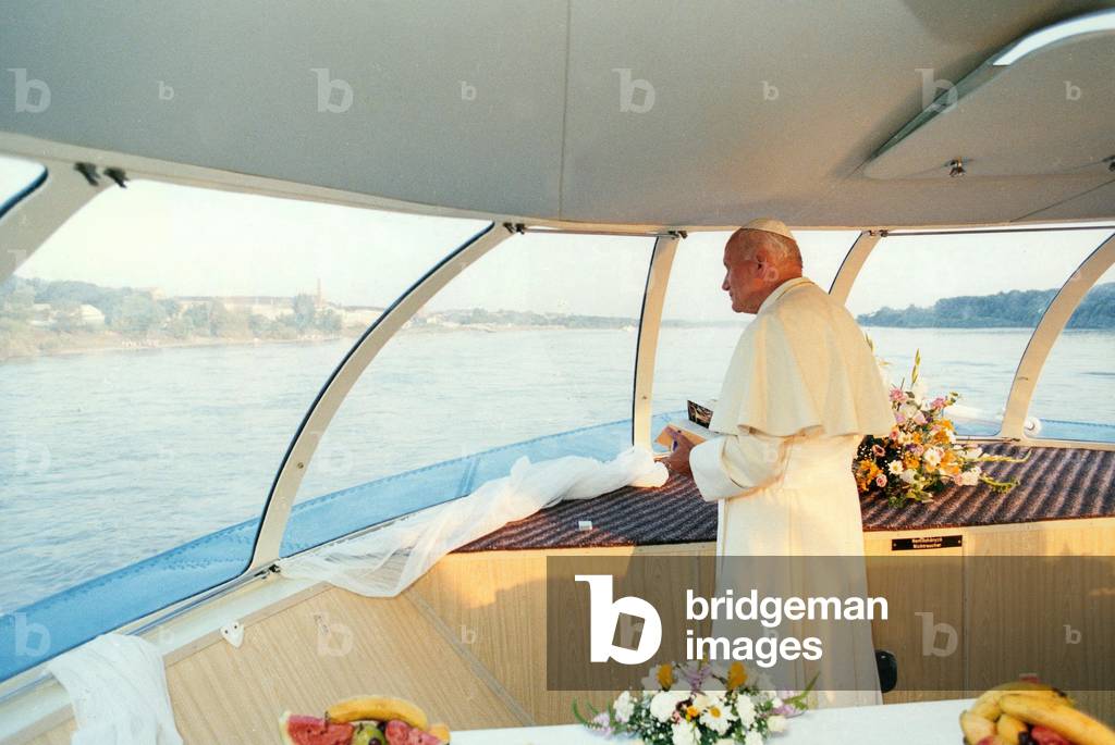 Pope John Paul II, 1990s (photo)