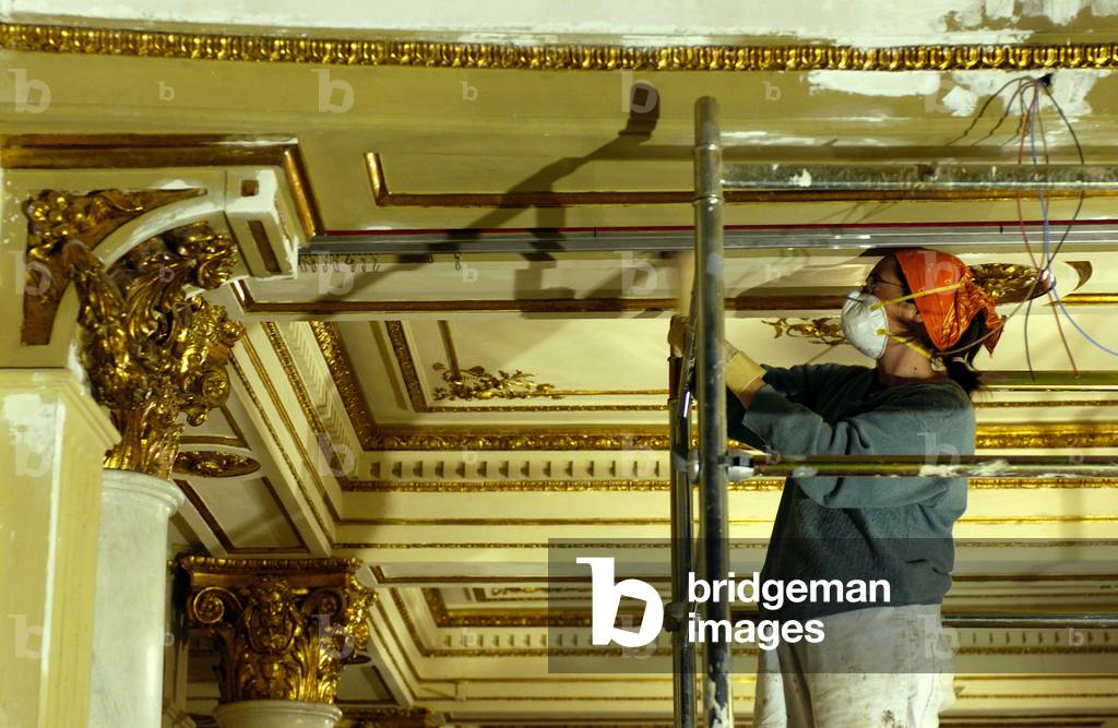 Restoration of the Teatro Alla Scala, Milan 11/10/2004 (photo)