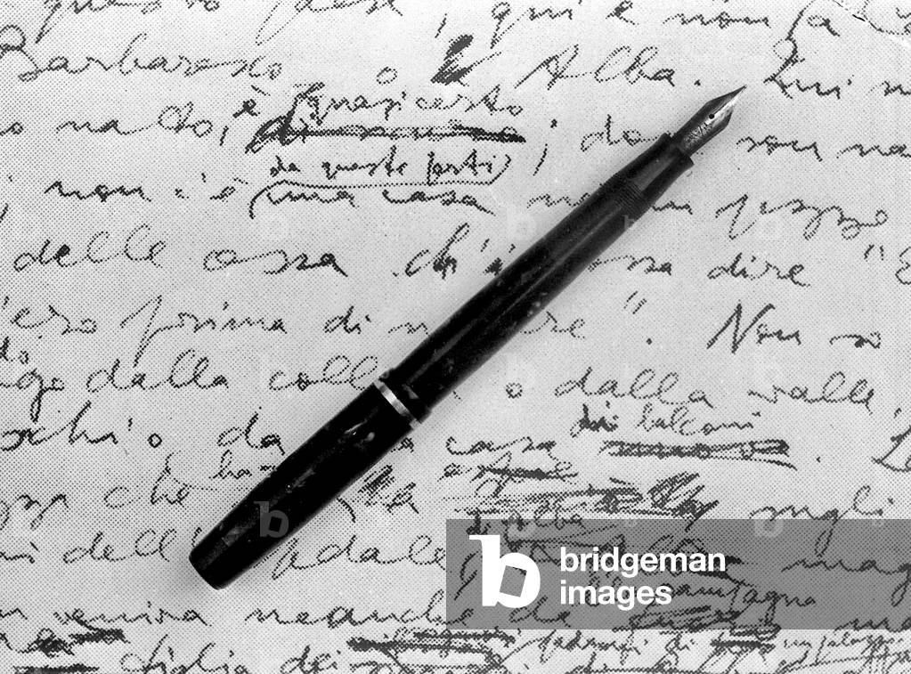 Cesare Pavese's pen (b/w photo)