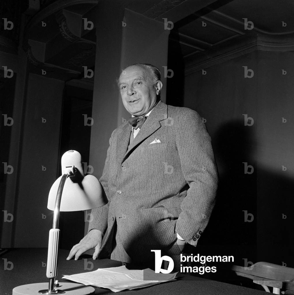 Giovanni Ponti at the Circolo Filologico Milanese, Milan, 1957 (b/w photo)