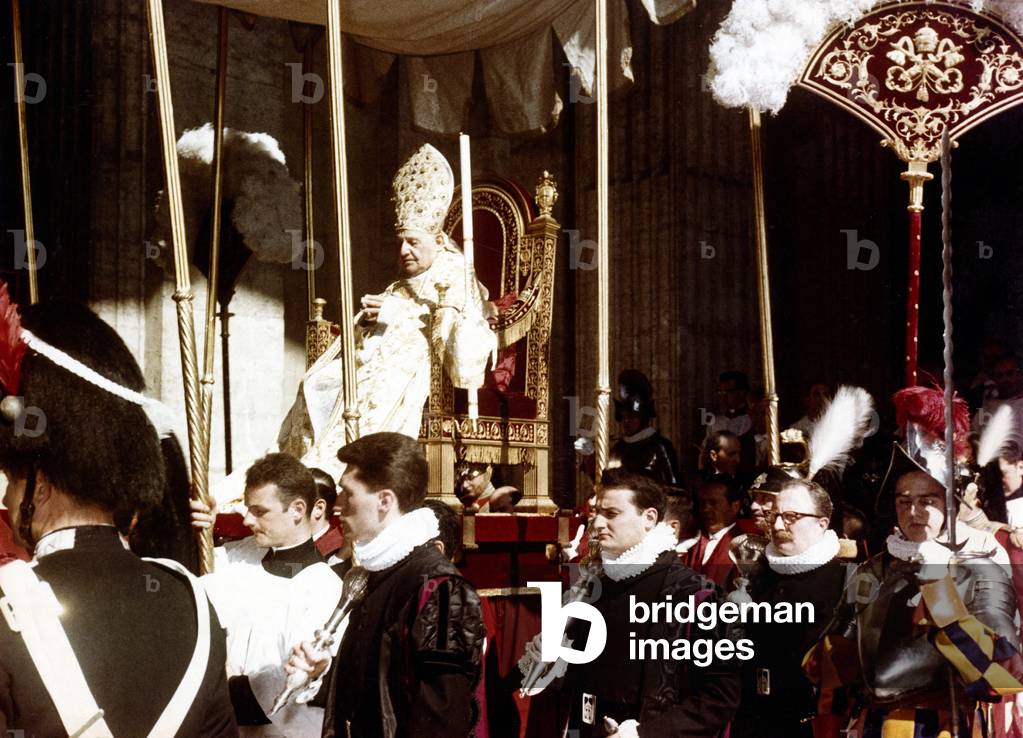 Pope John XXIII during a ceremony, Vatican City (photo)