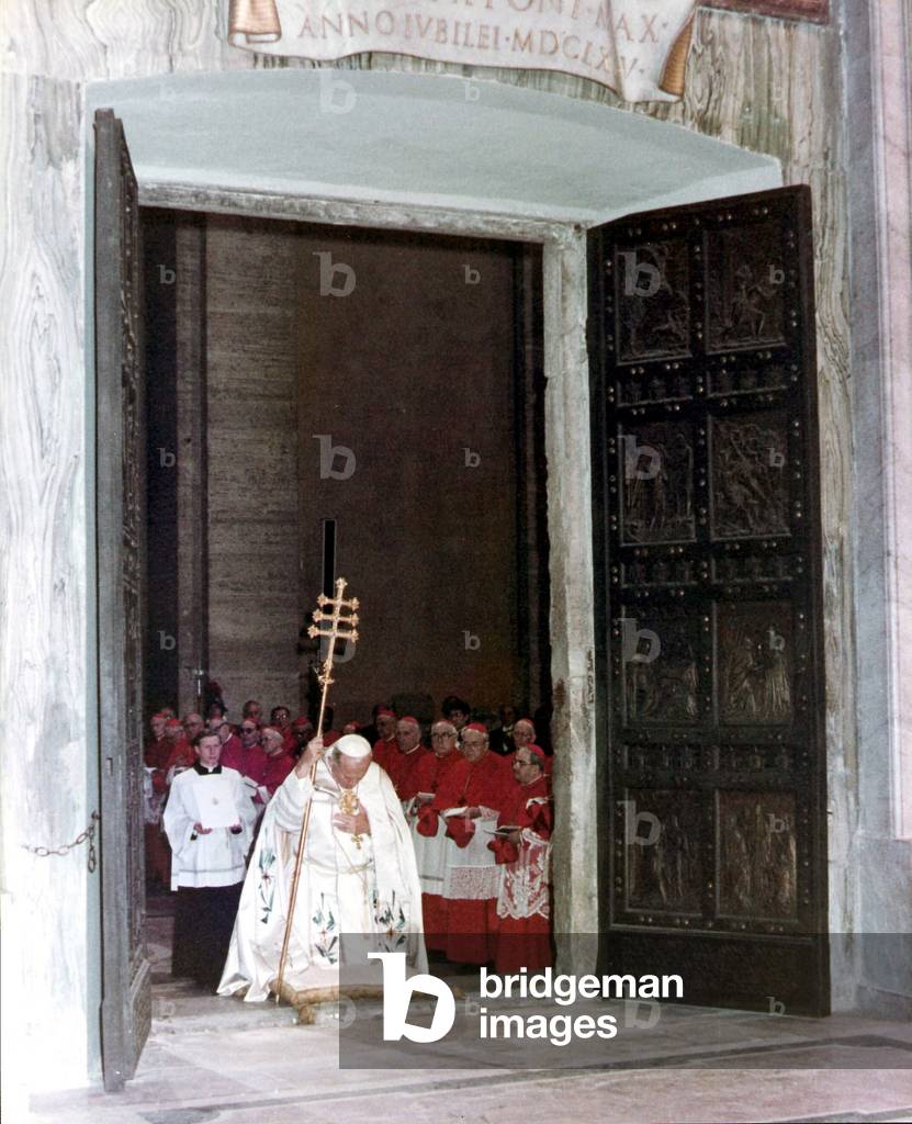 Pope John Paul II during the ceremony of the opening of the Holy Door in the The Vatican, 1983 (photo)