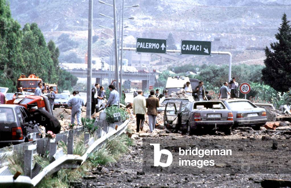 Attack on Judge Giovanni Falcone, Palermo, 1992 (photo)