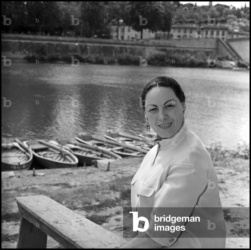 Renata Tebaldi, Florence, 1957 (b/w photo)
