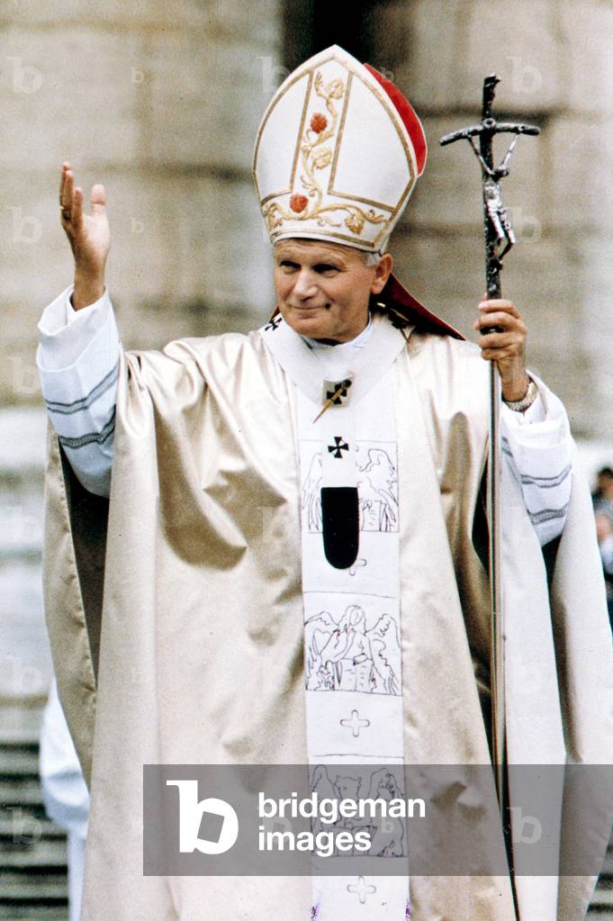 Pope John Paul II after his election in Milan, 1978 (photo)