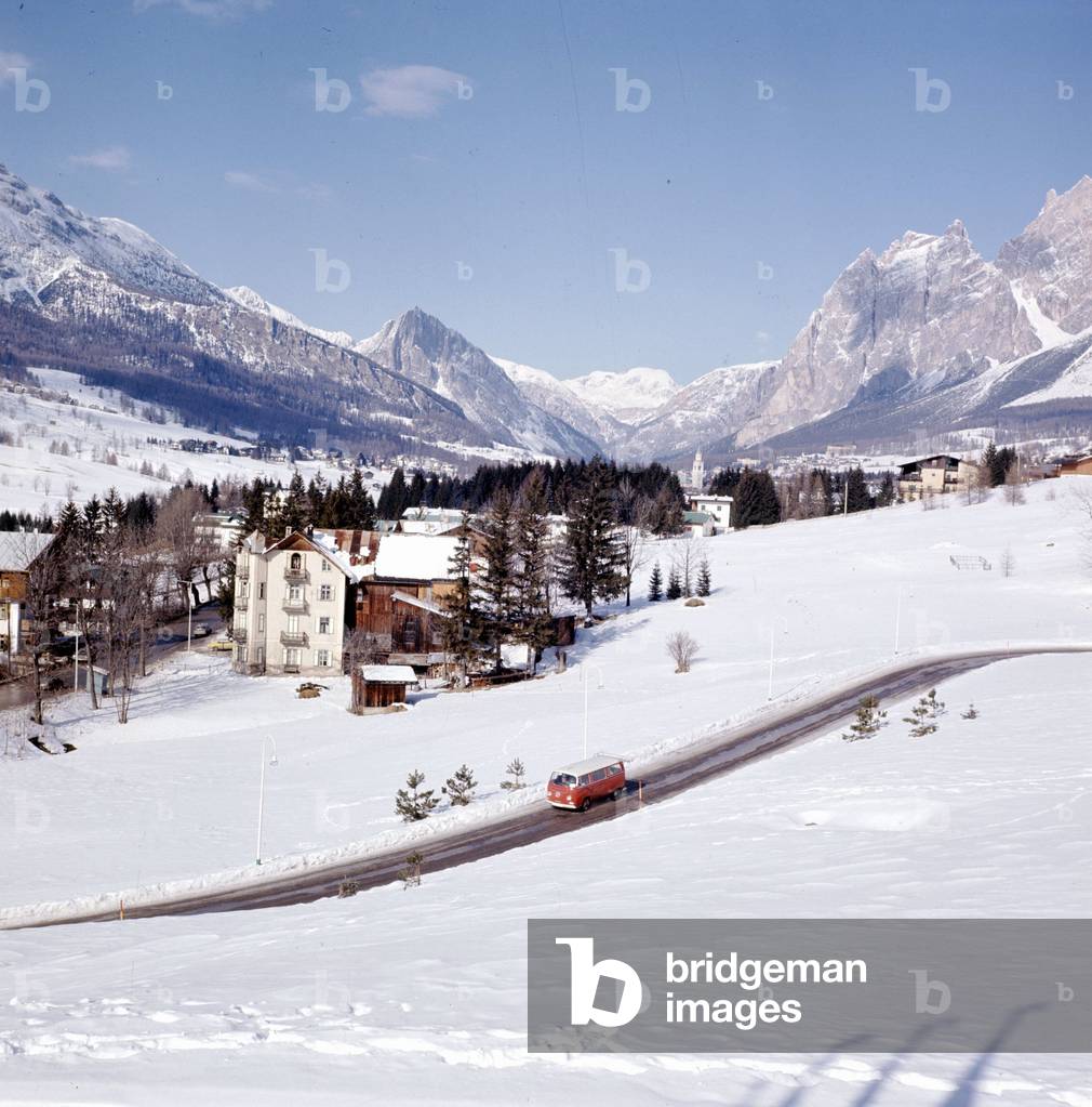 Vue de Cortina D'ampezzo dans les années 1970.