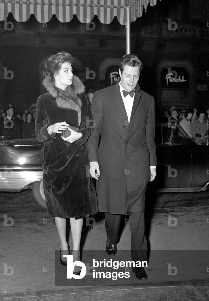 Marcello Mastroianni and Anouk Aimee (b/w photo)
