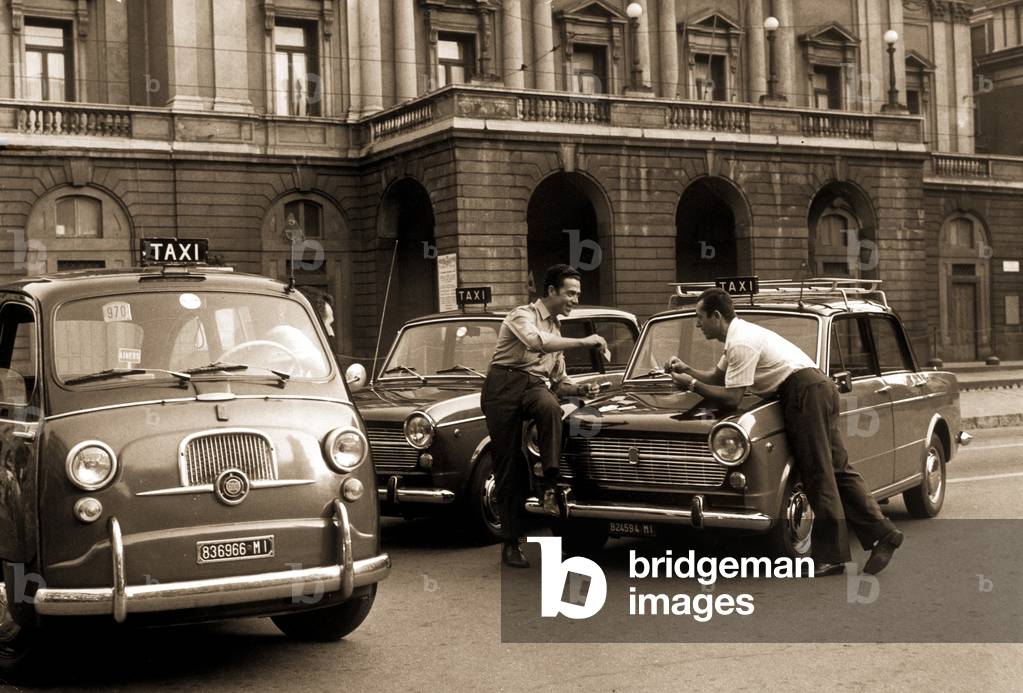 Taxis playing cards during a break, Milan,1960s (b/w photo)